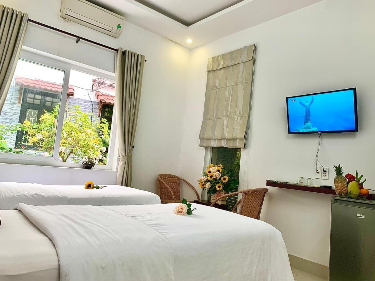 Ngoc Sinh Homestay ホイアン エクステリア 写真