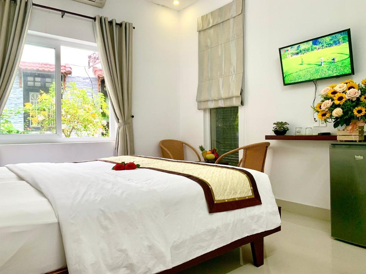 Ngoc Sinh Homestay ホイアン エクステリア 写真