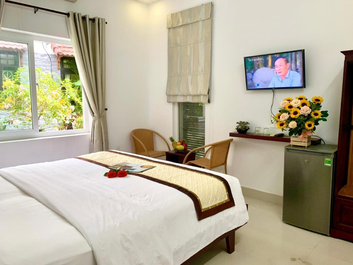 Ngoc Sinh Homestay ホイアン エクステリア 写真