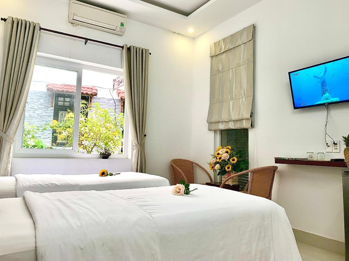Ngoc Sinh Homestay ホイアン エクステリア 写真
