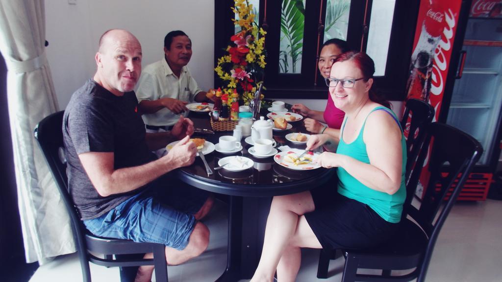 Ngoc Sinh Homestay ホイアン エクステリア 写真