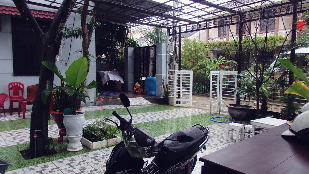 Ngoc Sinh Homestay ホイアン エクステリア 写真