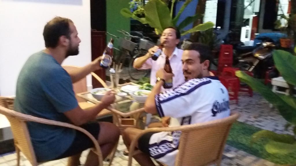 Ngoc Sinh Homestay ホイアン エクステリア 写真