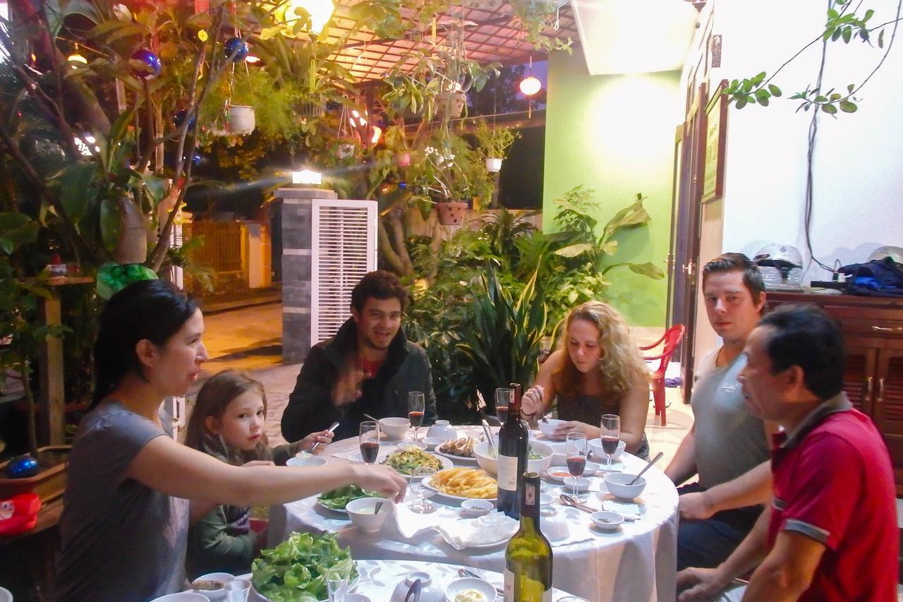 Ngoc Sinh Homestay ホイアン エクステリア 写真